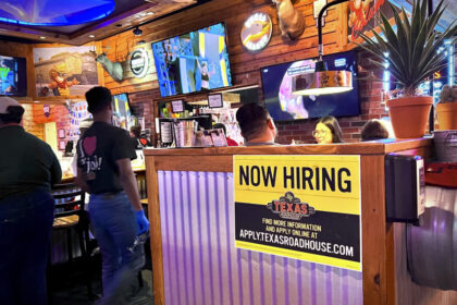 us-private-sector-jobs-rise-41,000-in-december-as-small-business-payrolls-rebound