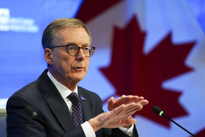 interest-rates-at-low-end-of-ideal-balance-between-growth-and-inflation:-macklem