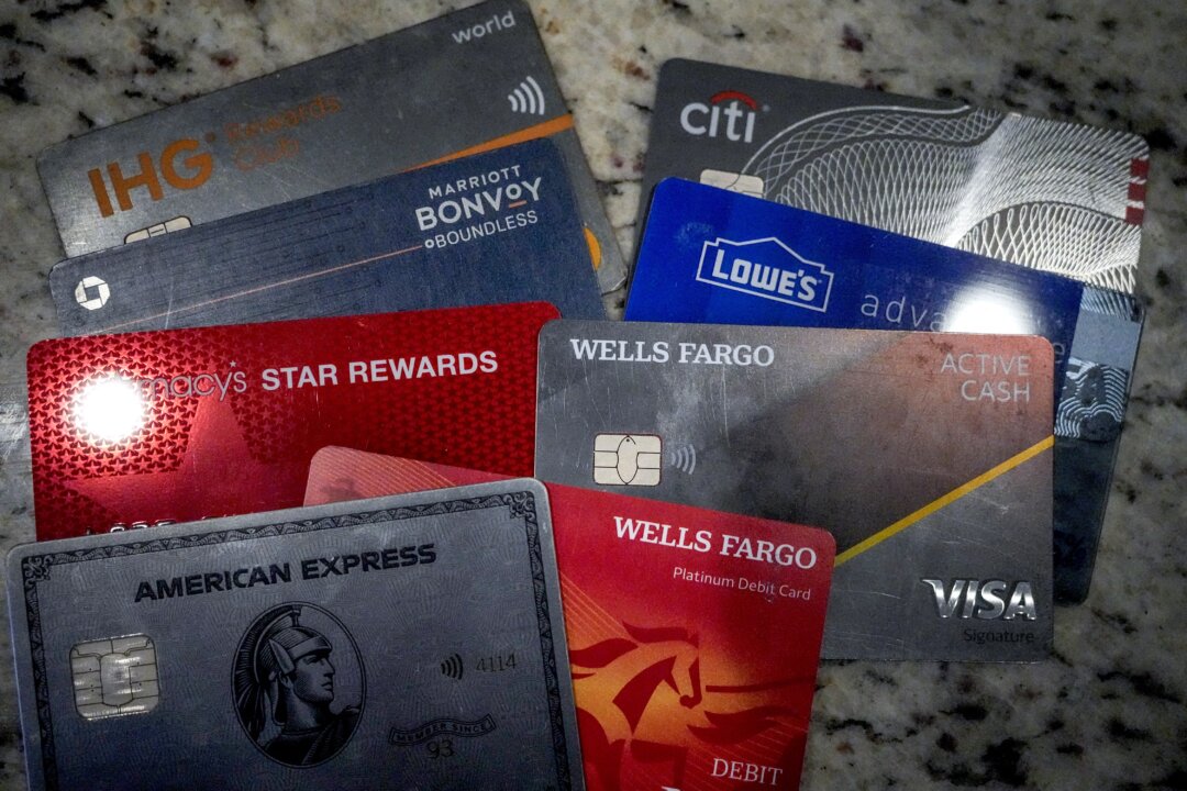 us-consumer-credit-profiles-diverge-as-both-low-and-high-risk-borrowers-rise