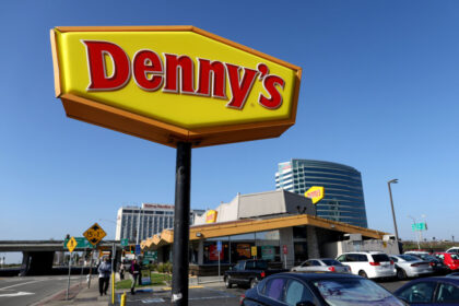 denny’s-restaurant-chain-to-go-private-in-$620-million-deal