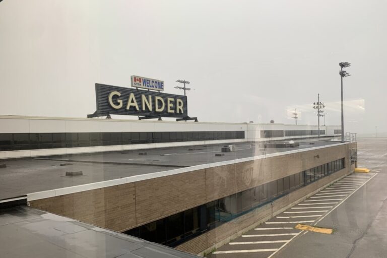 ‘they-all-have-big-hearts’:-nl-community-celebrated-for-helping-stranded-airline-passengers-on-9/11-does-it-again