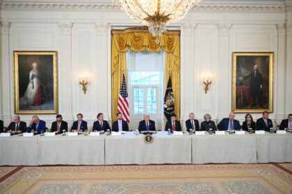 trump-says-oil-companies-will-spend-$100-billion-in-venezuela