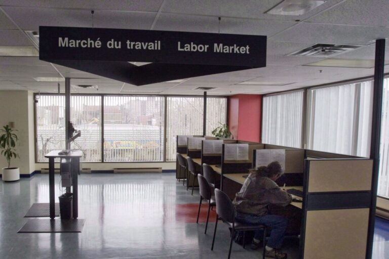 unemployment-rate-rises-to-6.8-percent-in-december:-statistics-canada