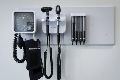 more-than-1.2m-ontarians-travel-at-least-30-kilometres-for-family-doctor-appointments:-report