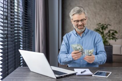 why-index-funds-and-etfs-are-good-for-retirees