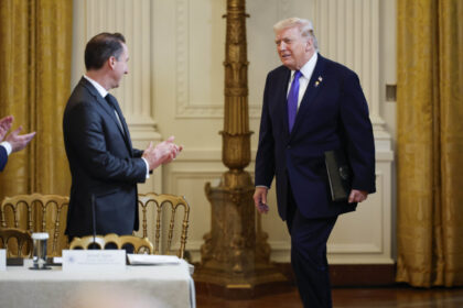 trump-urges-cuba-to-strike-deal-with-us-after-oil,-money-cut-off-from-venezuela