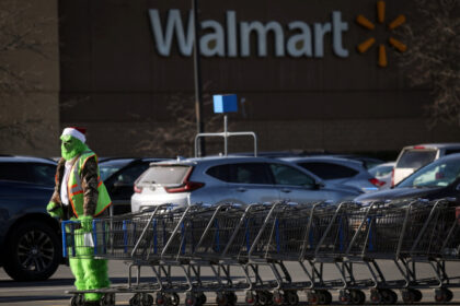walmart-to-replace-astrazeneca-on-nasdaq-100-on-jan.-20
