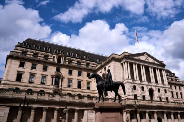 bank-of-england-says-inflation-has-‘peaked’-as-interest-rates-kept-at-4-percent