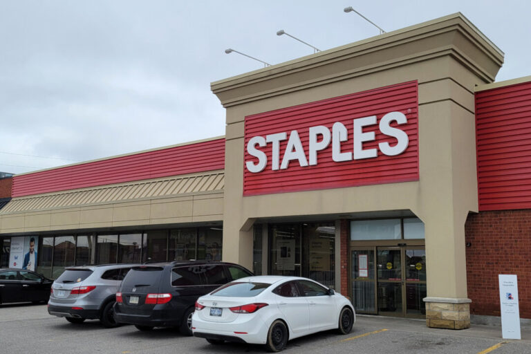 staples-canada-did-not-fully-delete-personal-info-from-returned-laptops:-commissioner