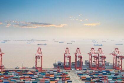 china-us-trade-war-about-whose-economy-more-resilient:-leading-chinese-scholar