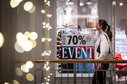 us-retail-sales-post-best-month-since-july