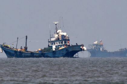 south-korea-launches-search-after-reports-9-missing-on-capsized-chinese-fishing-boat