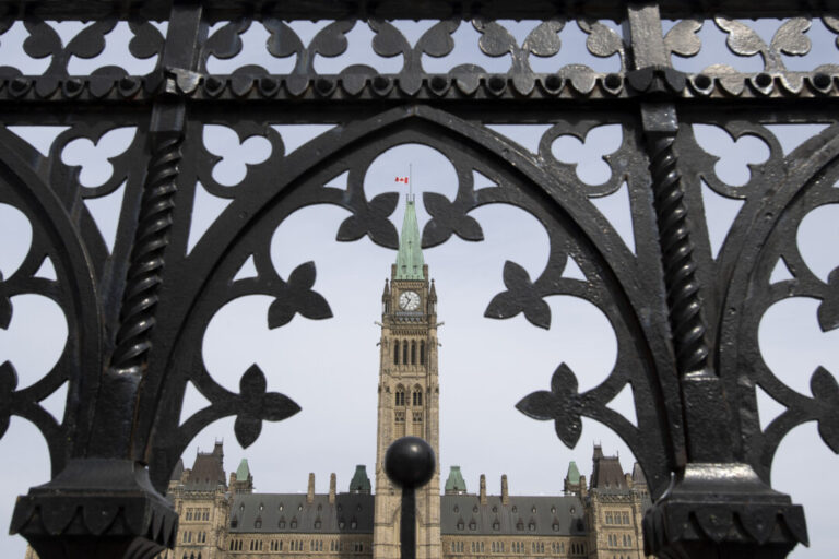 federal-workforce-could-shrink-by-almost-60,000-jobs-due-to-spending-cuts:-report