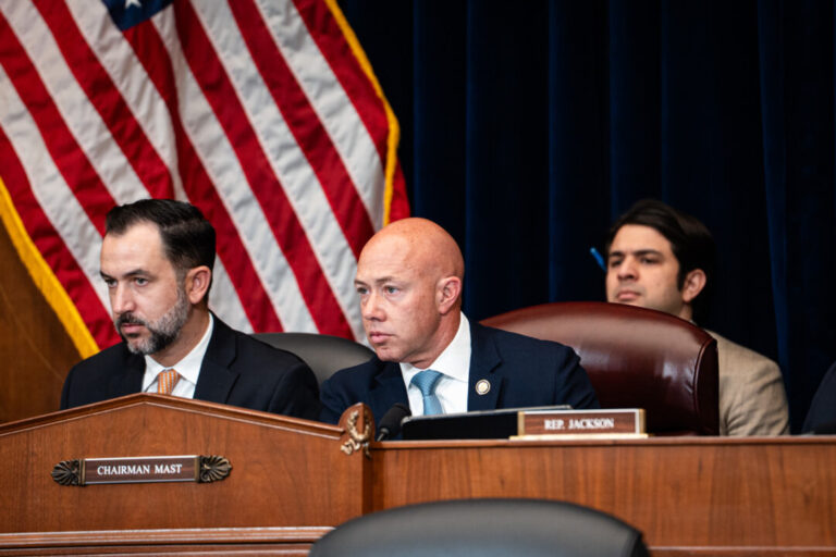 new-china-ai-chip-rule-puts-trump-admin,-lawmakers-at-odds