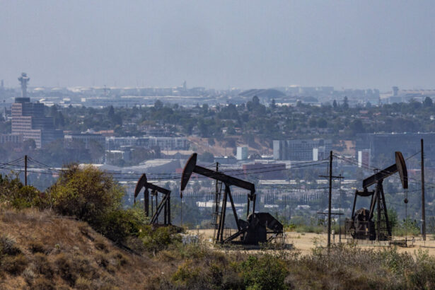 trump-admin-sues-california-to-block-oil-drilling-setback-rule
