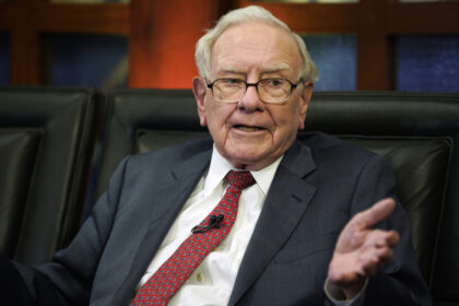 warren-buffett-says-he’s-‘going-quiet,’-will-speed-up-donations