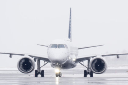 some-canadian-flights-impacted-by-us-government-shutdown:-air-canada,-porter