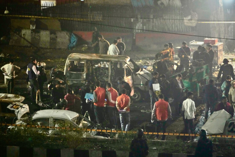 car-blast-near-new-delhi’s-historic-red-fort-kills-at-least-8-people,-india’s-police-say