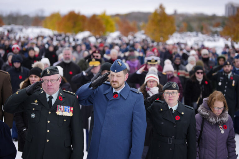 ottawa-remembrance-day-draws-thousands,-marks-80-years-since-wwii’s-end