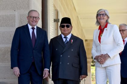 australia-and-indonesia-ink-defence-pact-to-respond-together-to-security-threats