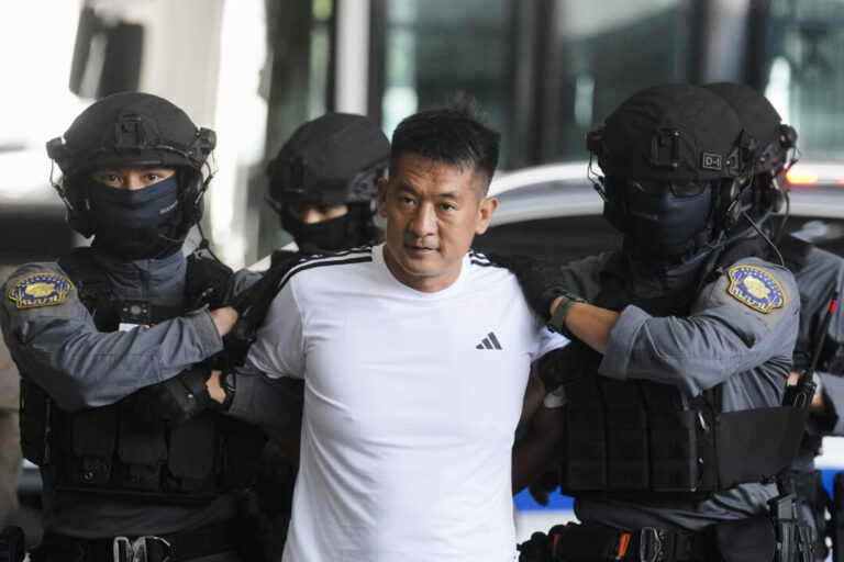 thailand-extradites-gambling-tycoon-to-china
