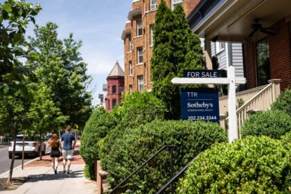 trump-admin-considering-‘portable-mortgages’:-top-us-housing-regulator