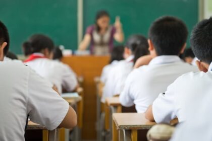 china-wants-teachers-to-focus-on-teaching,-not-paperwork