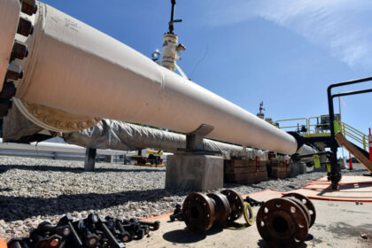 federal-judge-to-decide-if-a-state-can-shut-down-a-cross-border-pipeline