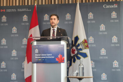 chinese-agents-trying-to-recruit-canadians,-spy-chief-warns-in-first-annual-address