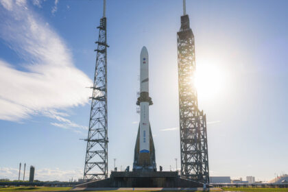 blue-origin-sends-satellites-to-mars,-lands-reusable-booster-in-2nd-mission