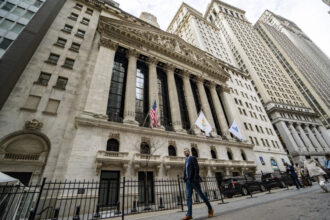 trump-says-nyse-expansion-in-dallas-is-‘bad-thing’-for-new-york,-‘big-test’-for-mamdani