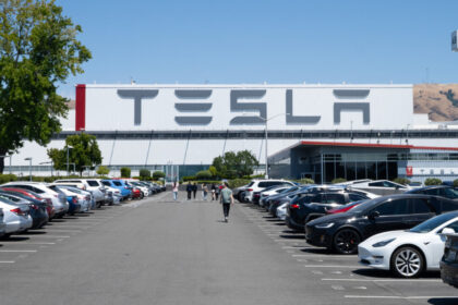 tesla-recalls-10,500-powerwall-2-units-over-fire-risk