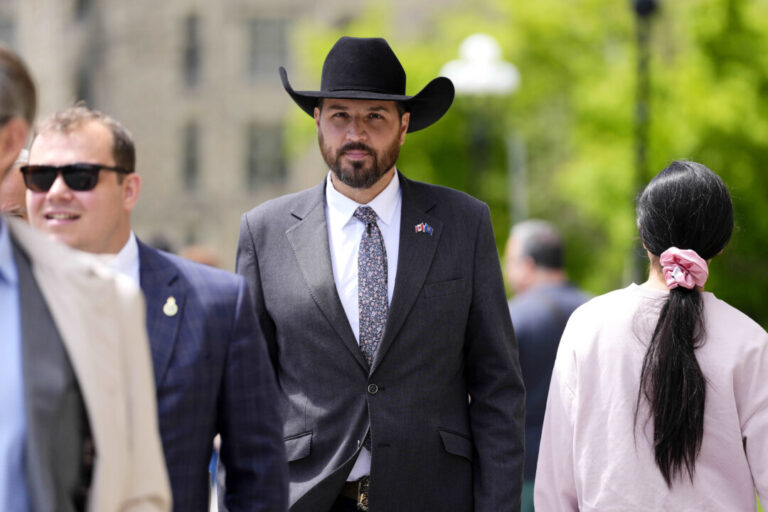 former-mp-kurek-to-reclaim-the-riding-he-vacated-for-poilievre-in-next-election