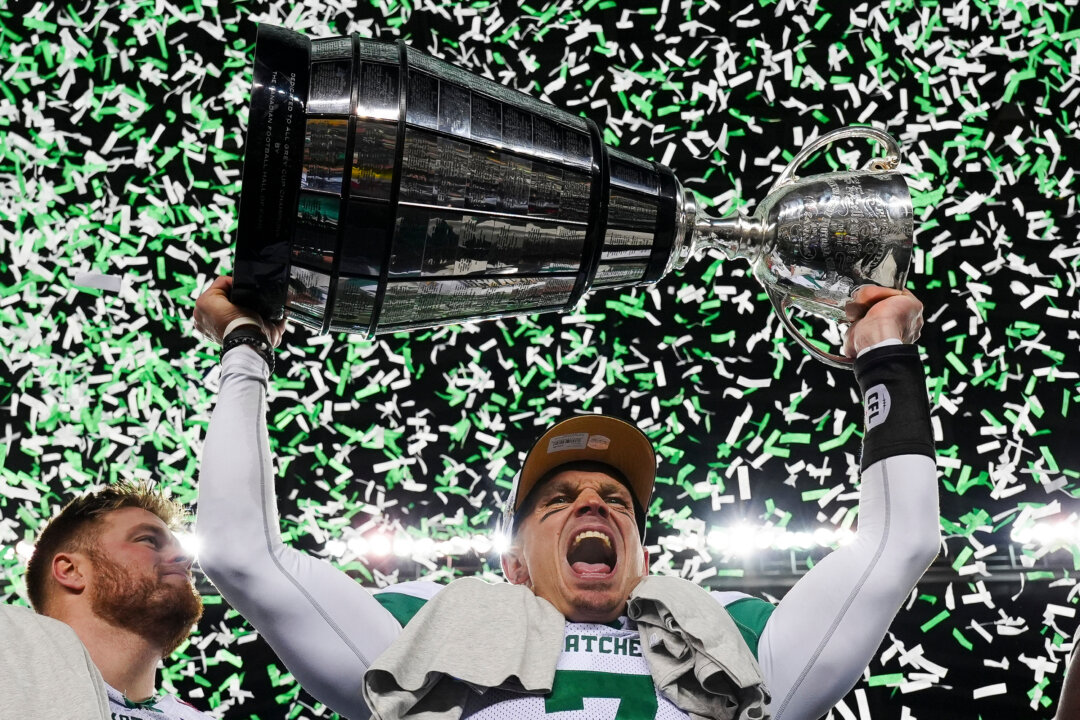roughriders-defeat-alouettes-to-capture-5th-grey-cup