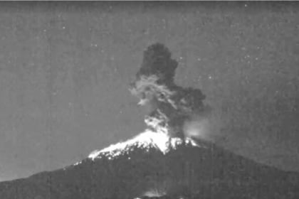 japan’s-sakurajima-volcano-erupts,-ashfall-cancels-flights