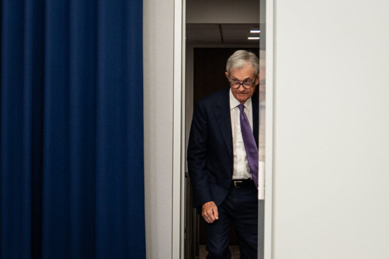 trump-says-jerome-powell’s-fed-successor-may-already-be-picked