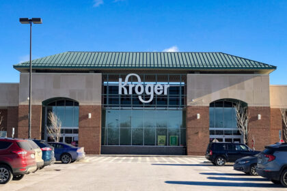 kroger-to-close-some-automated-sites,-expand-deals-with-instacart,-doordash,-uber-eats