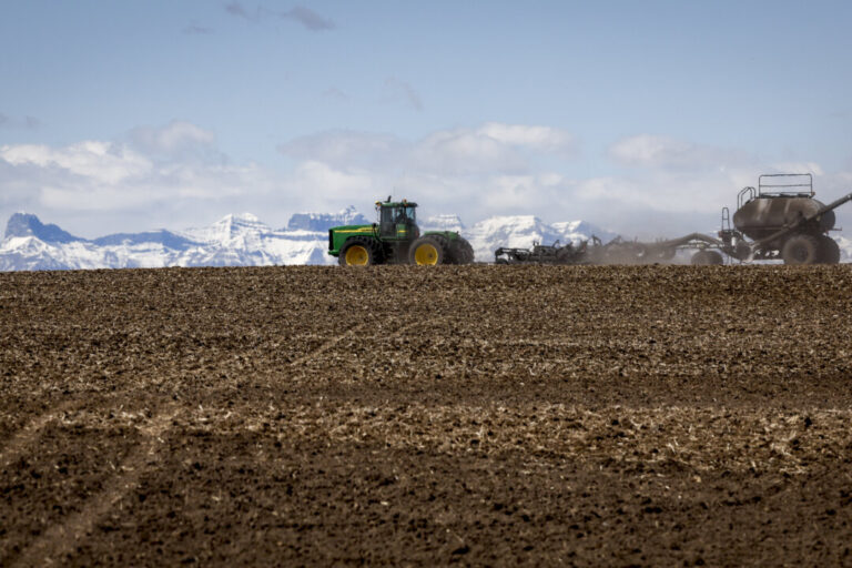 agriculture-and-agri-food-canada-announces-closure-of-research-operations,-job-cuts
