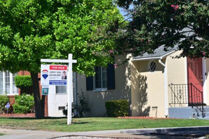 gen-z-delaying-homeownership,-affecting-other-life-decisions,-poll-finds