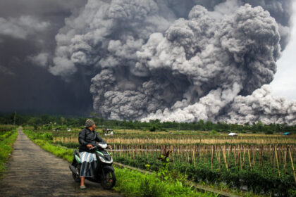 hundreds-evacuated-as-indonesia-raises-mount-semeru-to-highest-alert