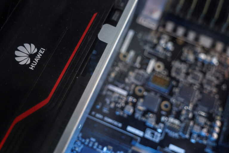 us-must-press-allies-on-chipmaking-export-loopholes-to-china:-experts