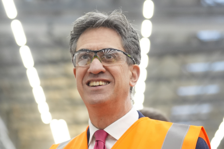 uk-launches-major-north-sea-offshore-wind-plan-with-europe