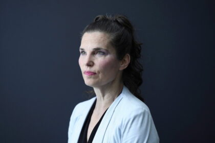 former-liberal-cabinet-minister-kirsty-duncan-dies-at-59