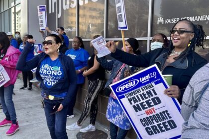 kaiser-nurses-and-health-care-workers-strike-in-california-and-hawaii