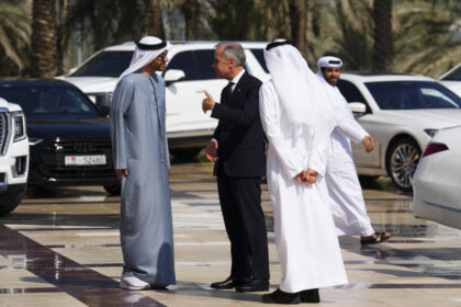 uae-commits-$70b-to-projects-in-canada’s-‘vital-sectors’-during-carney’s-visit