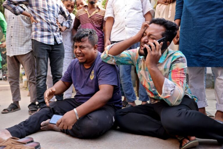 earthquake-jolts-bangladesh,-killing-5-and-injuring-around-100