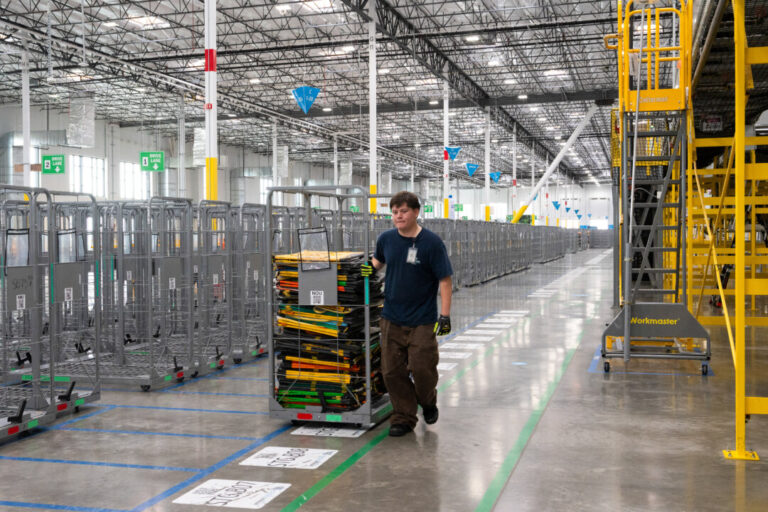 amazon-cuts-16,000-jobs-in-latest-restructuring-push