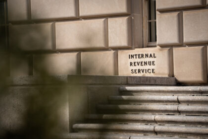 irs-issues-calculation-clarifications-regarding-tips,-overtime-pay