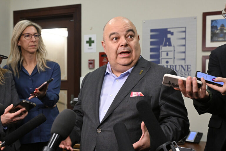 quebec’s-federation-of-family-doctors-launches-legal-challenge-against-pay-reform-law