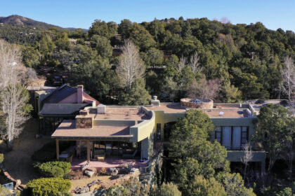 gene-hackman’s-new-mexico-home-sells-for-$6.3-million